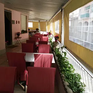 https://albergo-emiliano.hotelitalianriviera.com